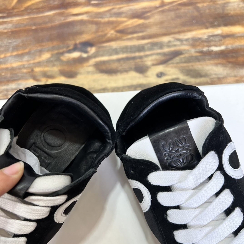 Loewe Sneakers